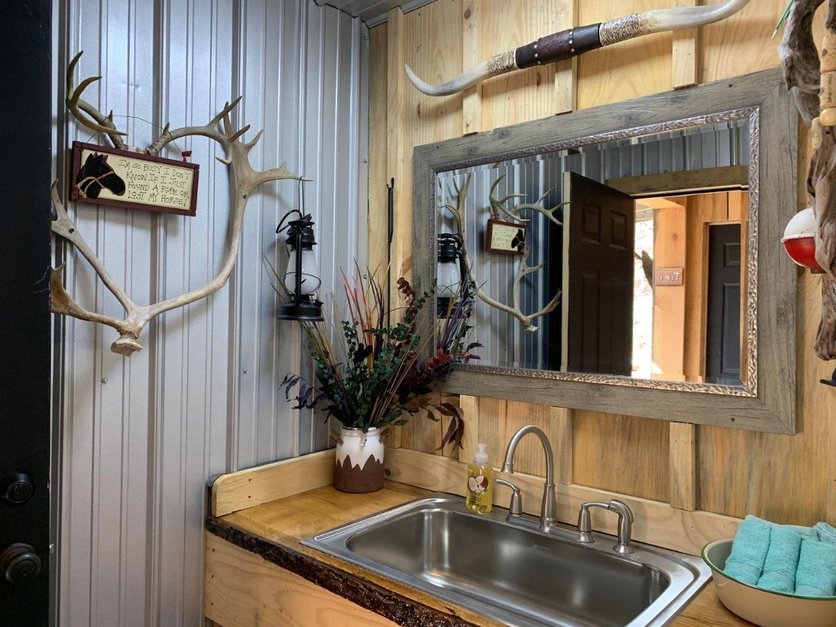 Fox Pass Cabins Bed and Breakfast Χοτ Σπρινγκς Εξωτερικό φωτογραφία