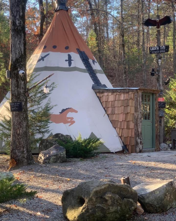 Fox Pass Cabins Bed and Breakfast Χοτ Σπρινγκς Εξωτερικό φωτογραφία
