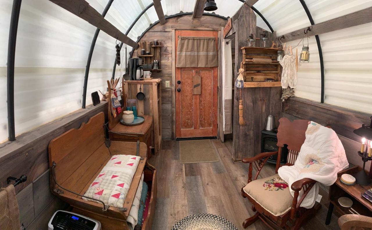 Fox Pass Cabins Bed and Breakfast Χοτ Σπρινγκς Εξωτερικό φωτογραφία