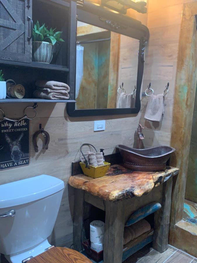 Fox Pass Cabins Bed and Breakfast Χοτ Σπρινγκς Εξωτερικό φωτογραφία