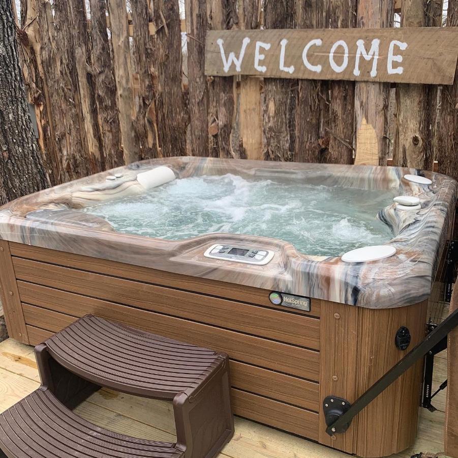 Fox Pass Cabins Bed and Breakfast Χοτ Σπρινγκς Εξωτερικό φωτογραφία