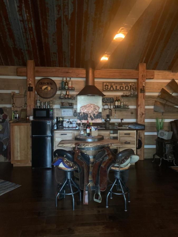 Fox Pass Cabins Bed and Breakfast Χοτ Σπρινγκς Εξωτερικό φωτογραφία