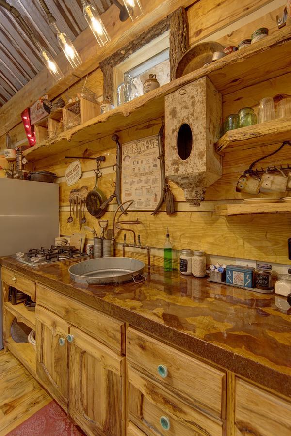 Fox Pass Cabins Bed and Breakfast Χοτ Σπρινγκς Εξωτερικό φωτογραφία