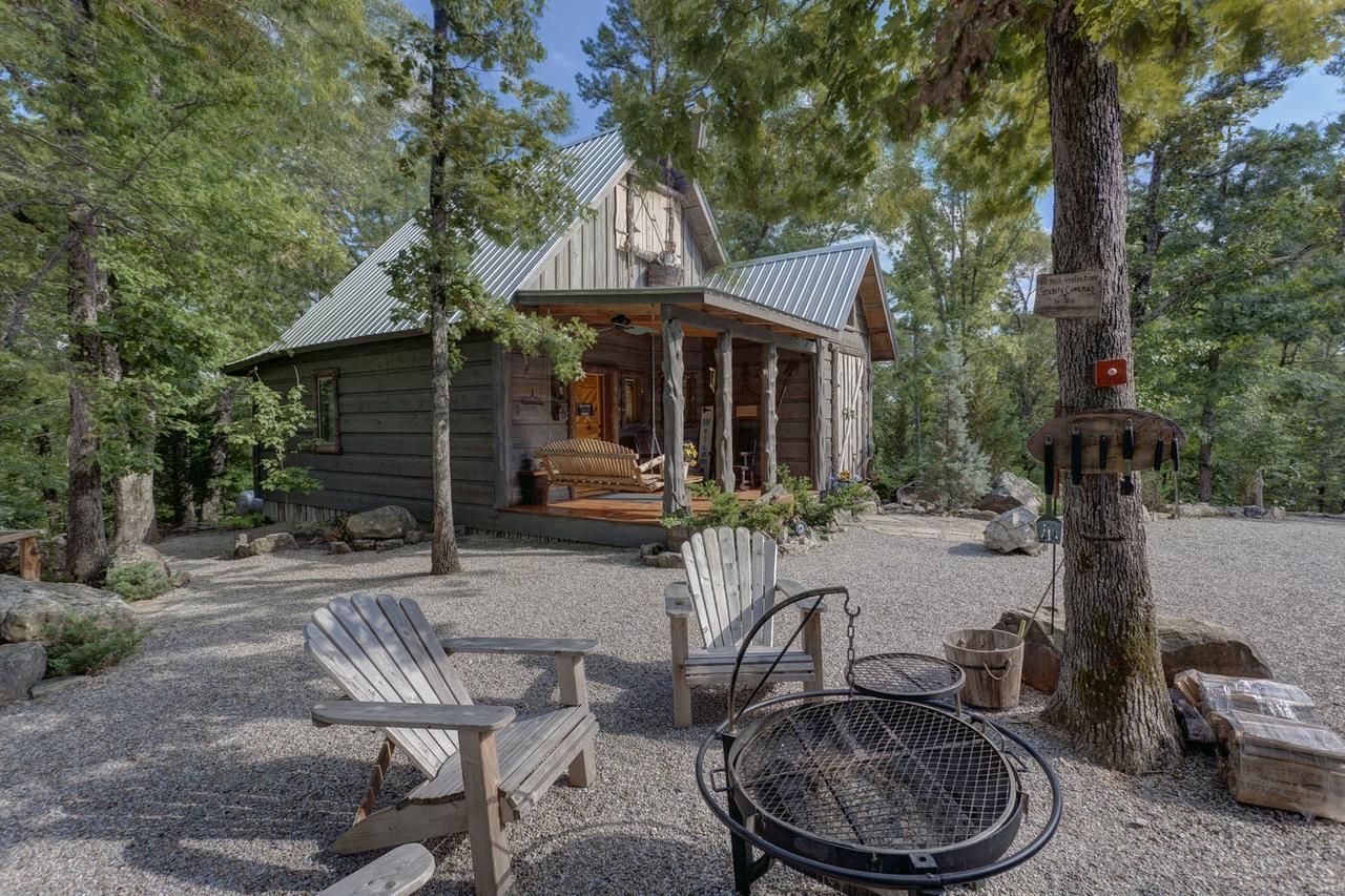 Fox Pass Cabins Bed and Breakfast Χοτ Σπρινγκς Εξωτερικό φωτογραφία
